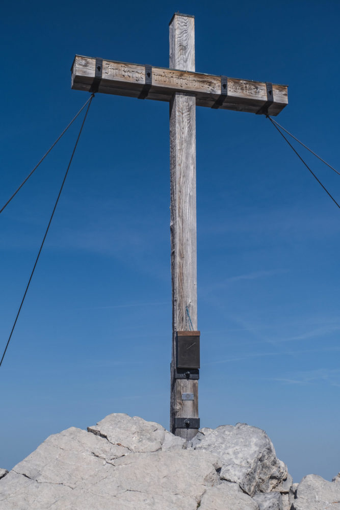 Gipfelkreuz des Hohen Lichts aus Holz